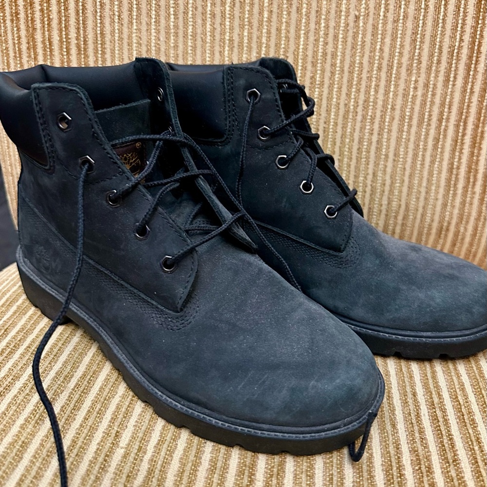 Timberland Boy’s Black Leather Waterproof Boots- used very little - Picture 6 of 7